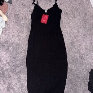 Form-Fitting Black Maxi Dress